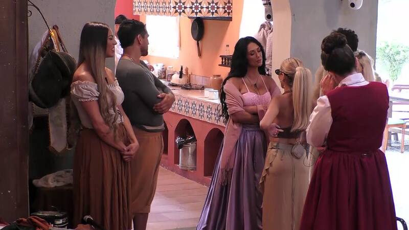 Se desató la guerra entre Pamela Díaz y Oriana Marzoli.