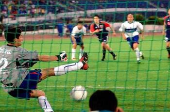 Cristián Álvarez recordó penal tapado al 'Heidi' González: "Nadie más quiso ir al arco"