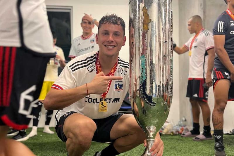 Parte del plantel campeón de Colo Colo en la Copa Chile 2023. Foto: @martinballesteros_1 en Instagram