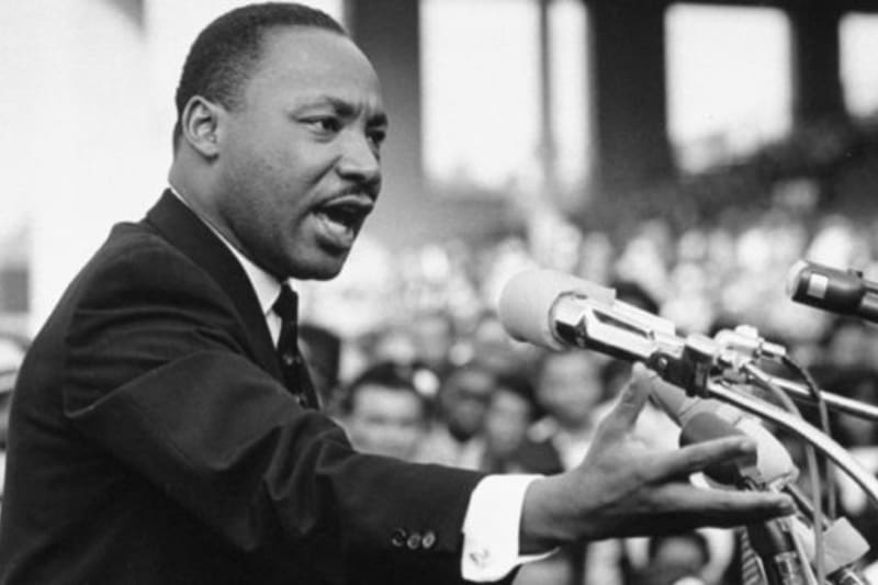 Este día fallece uno de los mayores exponentes de la justicia social.