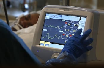 Informan sobre el primer caso de "hongo negro" en el Hospital del Tórax