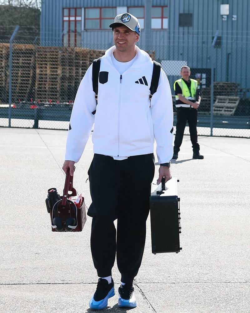 El argentino y una nueva provocación a los franceses. Foto: Instagram AVFCofficial