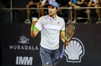 Nicolás Jarry vence a Sebastián Báez, alcanza las semifinales del ATP 500 de Río y vuelve al top 100 del ránking