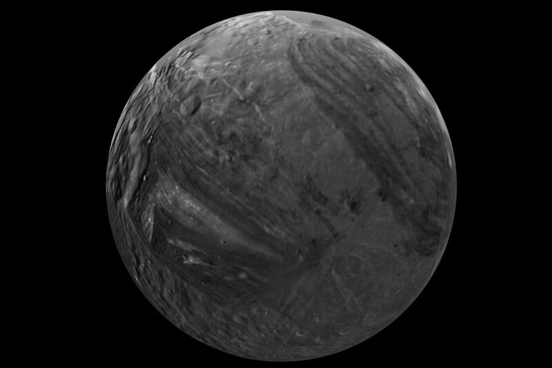 La luna de urano Miranda.