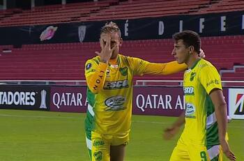 Video: Carlos Rotondi marcó un golazo en Copa Libertadores y homenajeó a Santiago Wanderers