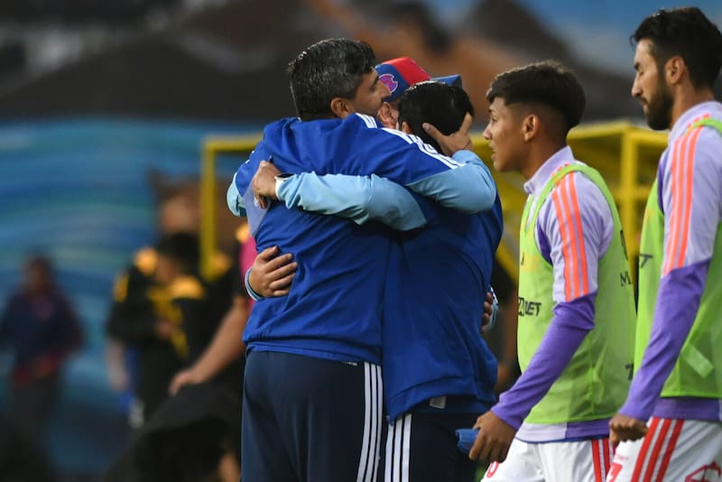 El DT mostró confianza en los juveniles y en Lucas Romero. Foto: Aton.