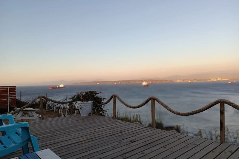 Están ubicadas a casi dos horas de Santiago.
Créditos: Google Maps.