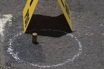 Hombre asesinado en Renca: Sujeto recibe múltiples disparos al interior de una vivienda