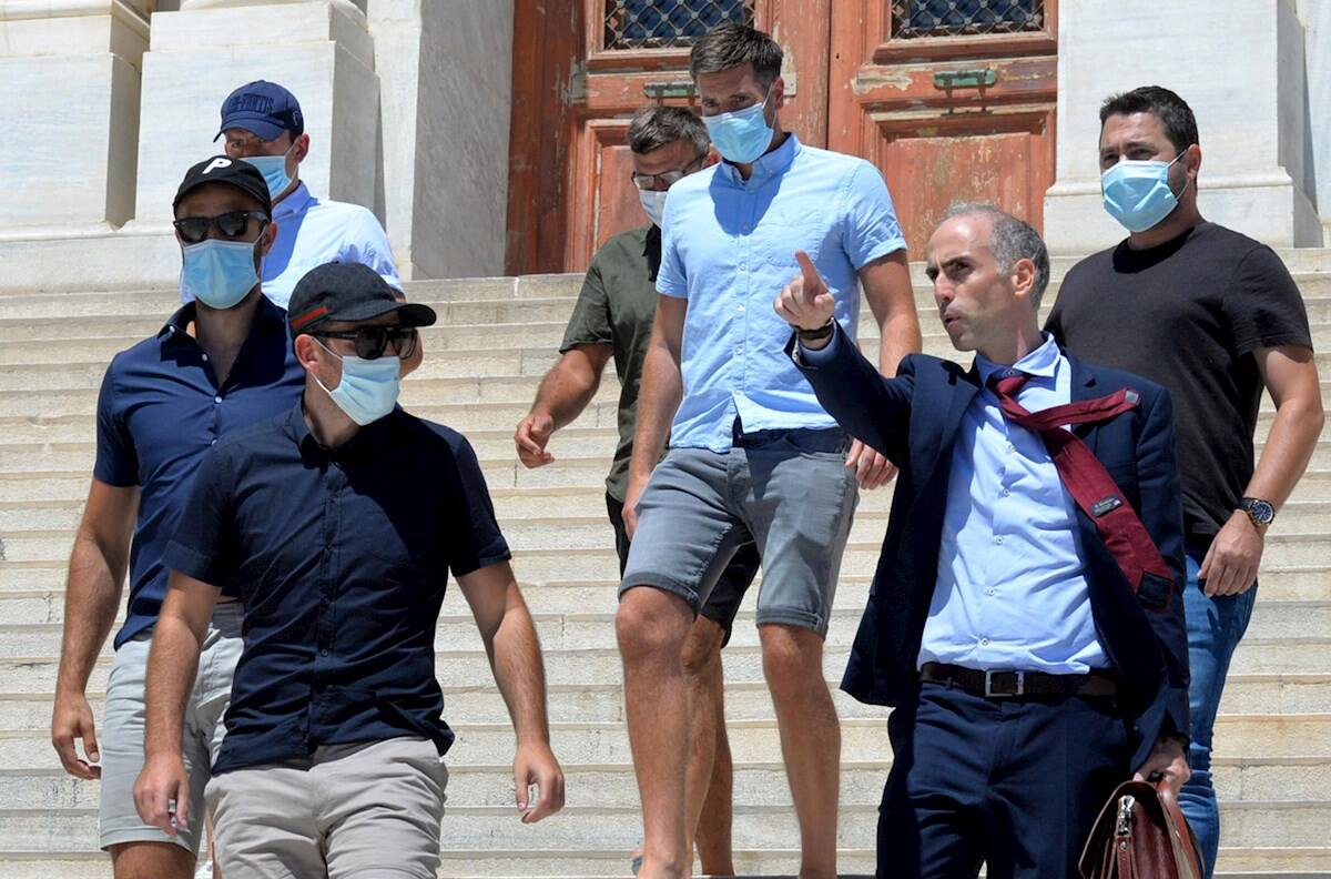 Harry Maguire fue puesto en libertad condicional en Grecia tras pelea callejera