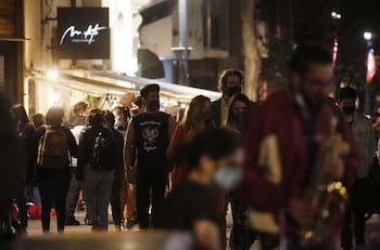 VIDEO | Prenden fuego a 4 personas en pleno Bellavista: Víctima de robo lo hizo en venganza