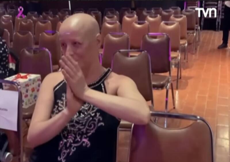 La emoción de Claudia Conserva durante la graduación de su hija. Créditos: TVN