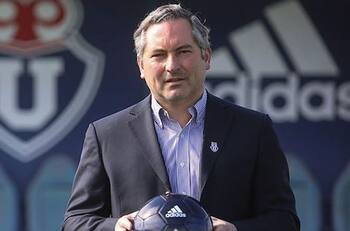 Se olvidó de la U y de la presidencia de la ANFP: los nuevos negocios de Cristián Aubert tras dejar Azul Azul