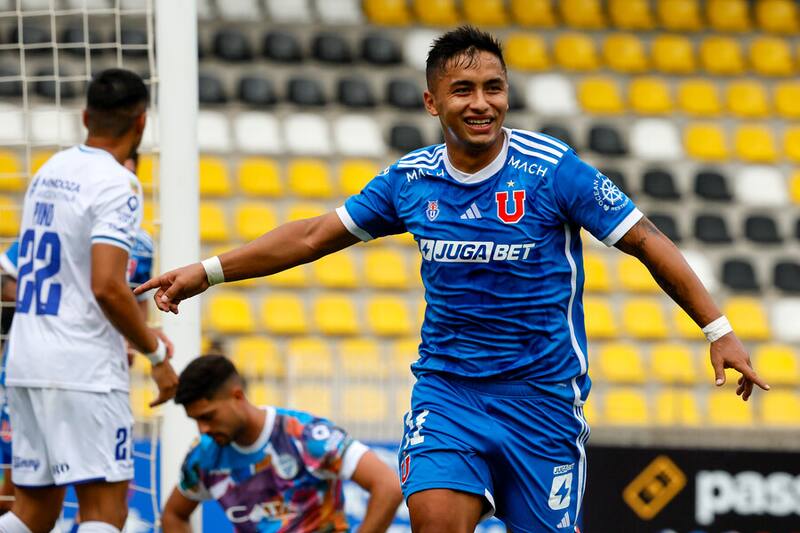 El delantero es una de las figuras de la U en la pretemporada. Foto: Aton.