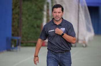 “Los entrenadores chilenos tienen que hablar para que los hinchas vean que saben de fútbol”