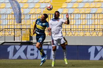 El jugador del fútbol chileno que puede frustrar la llegada de Luciano Cabral a Colo Colo