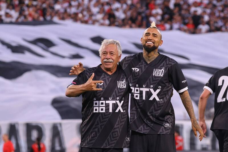 es uno de los que la conformaría.