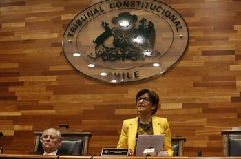 Sumario por acoso laboral: denunciaron a presidenta del Tribunal Constitucional, María Luisa Brahm