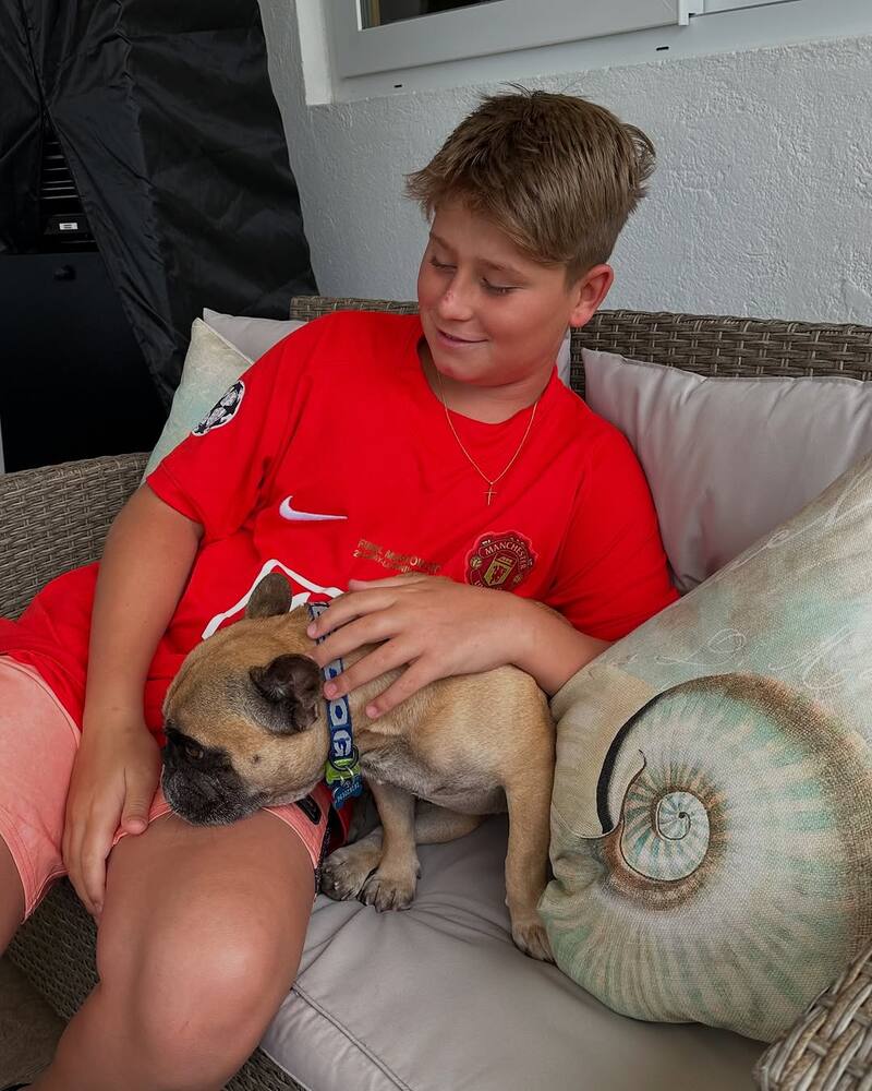 El "Pinini" pasó tiempo de calidad con sus padres antes de la celebración. Créditos: @gissepaz.