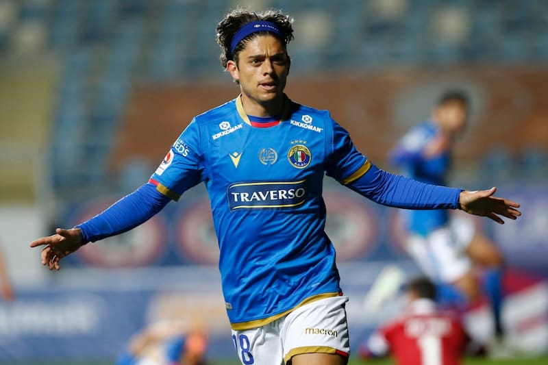 coquetea en Instagram con un regreso a Audax Italiano.