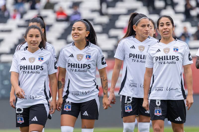 Colo Colo liudera las posiciones, con campaña perfecta. Foto: Felipe Escobedo/En Cancha.