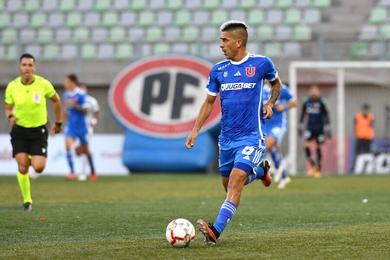 El delantero de la U dio a conocer el momento difícil que vivió antes de su debut en la temporada. Foto: Aton.