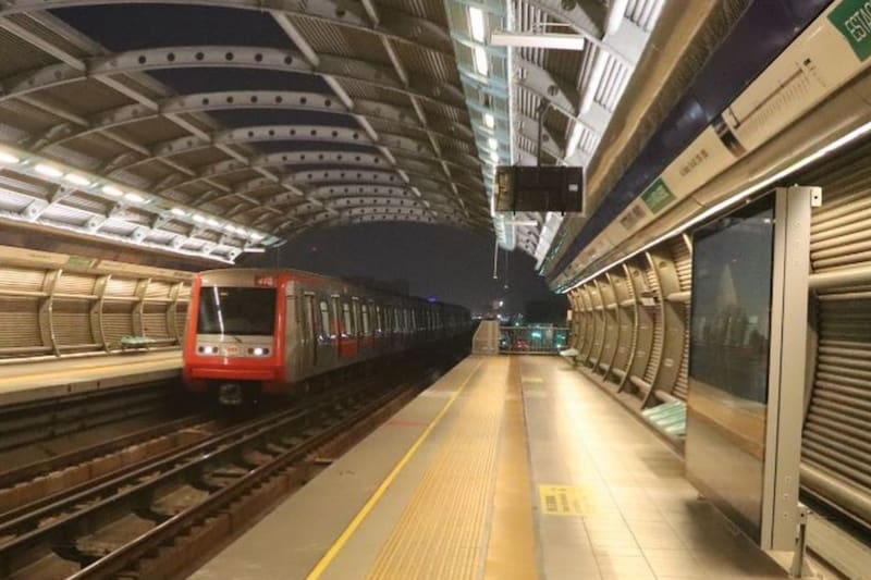 La TAM permite viajar en servicios como el Metro.