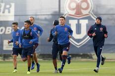 “Pude jugar en el extranjero, pero preferí fichar en la U; al comienzo me amenazaron”