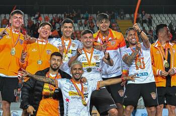 Era la perla de Colo Colo, llegó a Cobreloa en busca de una revancha y hoy su futuro es incierto