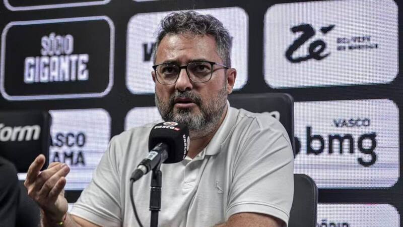 Alexandre Mattos le bajó el perfil al conflicto con Gary Medel