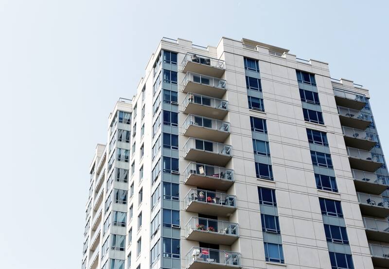 que fija límite de pisos por edificio.