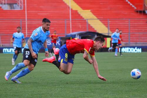 Deportes Iquique y Unión Española, los dos equipos que bajaron a Primera B. Foto: Agencia Aton.