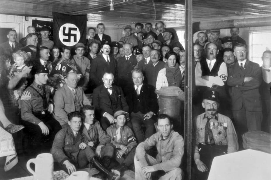 Se prohibieron todos los partidos que no fueran el nazi.
