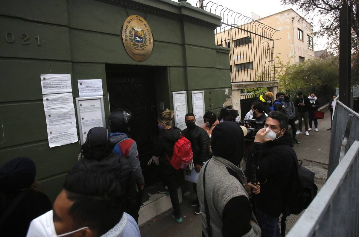 La mayoría venezolanos: INE entregó cifras oficiales de extranjeros en Chile
