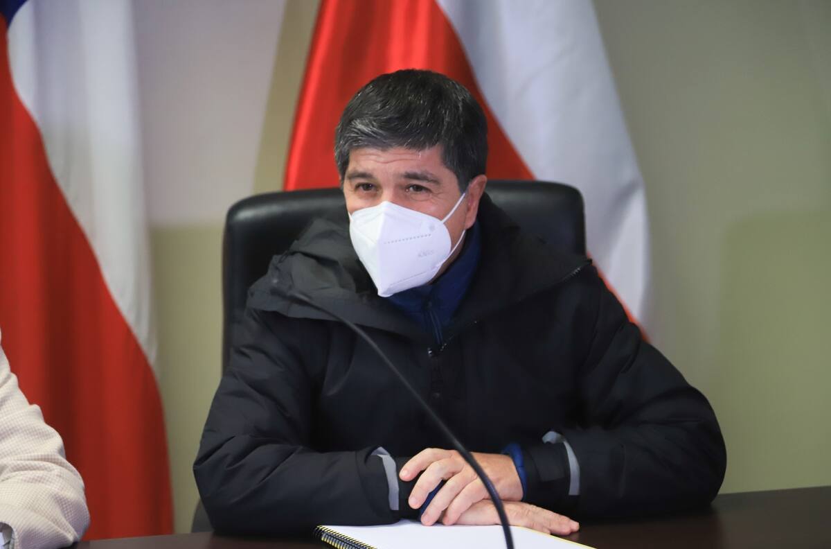 Subsecretario Monsalve pidió que 4 asesores ingresaran a Interior sin límites de salario