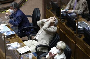 VIDEO | Iván Moreira y el "antígeno prostático" que provocó carcajadas en el Senado