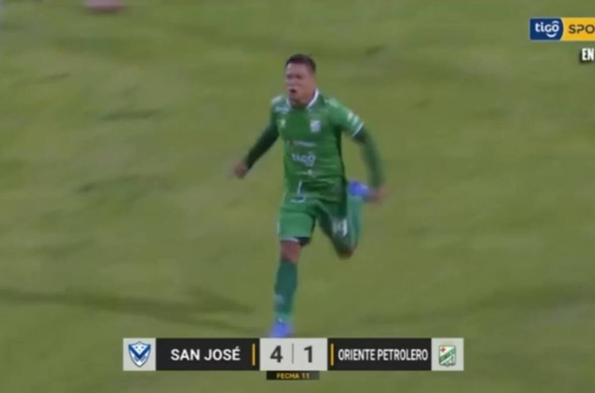 El tremendo golazo de Oscar Salinas que postula al mejor del año en Bolivia