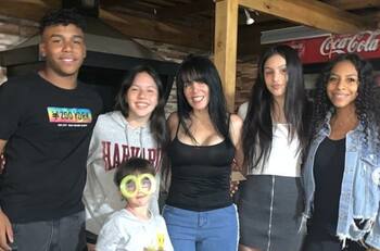 Muchos viven fuera de Chile: Estos son los nueve hijos de Anita Alvarado