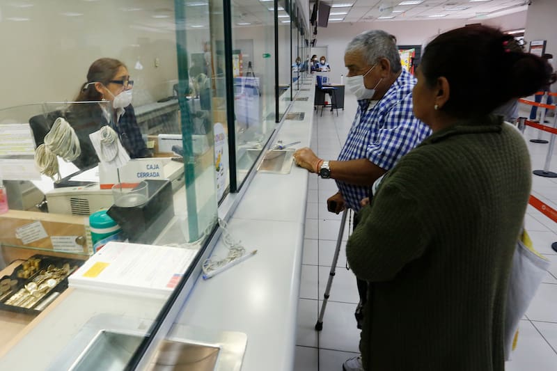 Conoce cuándo se pagaría la segunda cuota del Aporte Familiar Permanente. Créditos: ATON (imagen referencial).