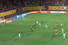 VIDEO | Infernal golazo desde fuera del área: Erick Pulgar se luce con este misil para el Flamengo