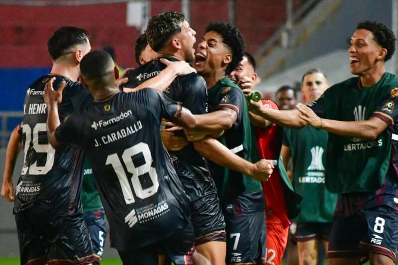 venció 2-0 a Defensor Sporting y sueñan con la segunda ronda de Libertadores.