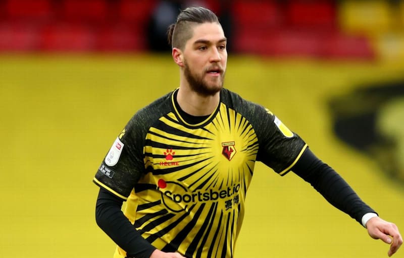 Francisco Sierralta disputó 18 partidos en la temporada 2022/23 del Championship.