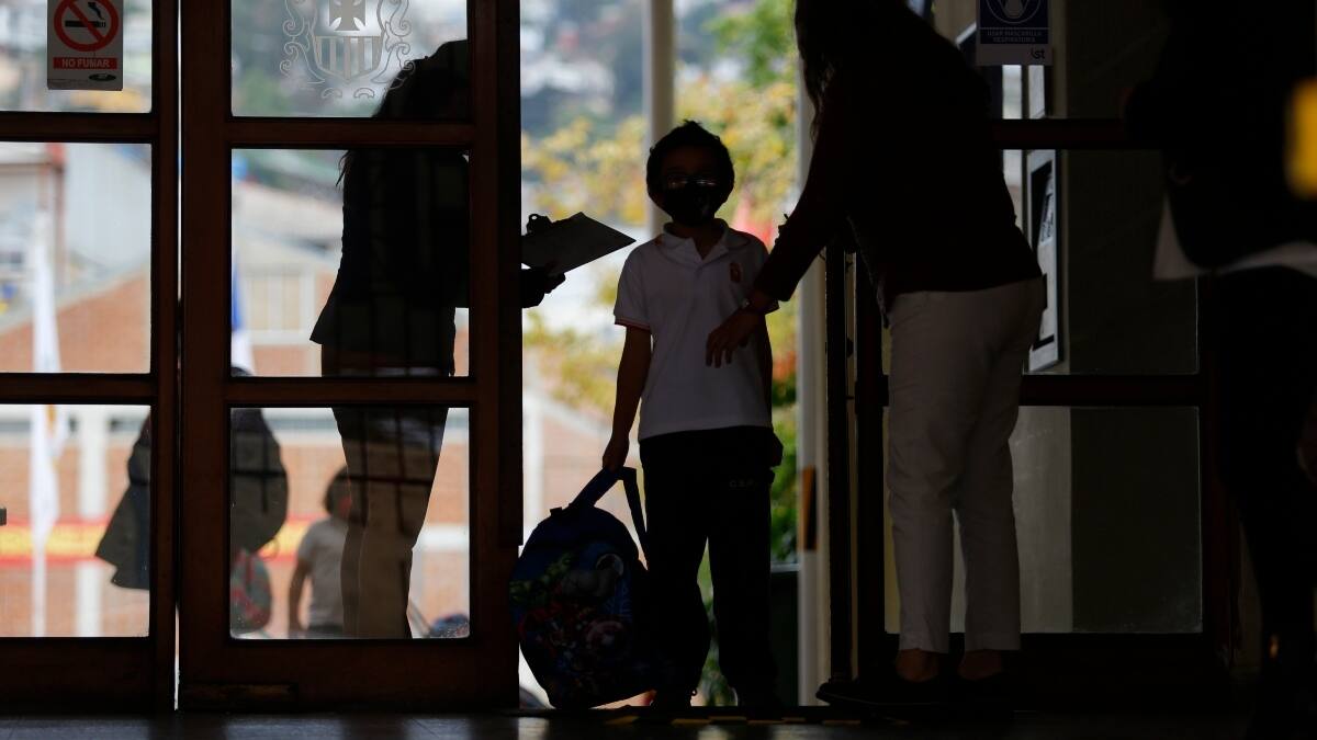 ¿Qué pasará con las clases, alumnos y profesores en las comunas con cuarentena?