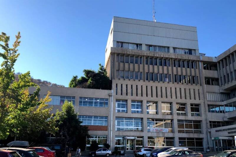 está ubicado en Las Condes. Créditos: Google Maps.