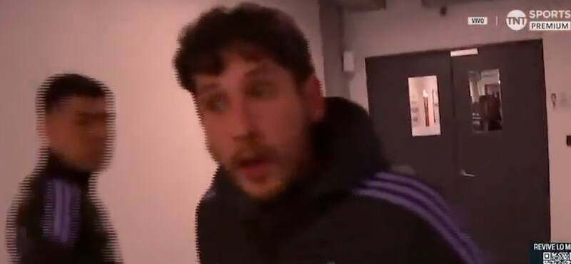 Miembros del Staff de Colo Colo impidieron la grabación de TNT Sports.