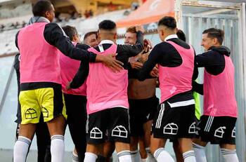 Colo Colo inició las conversaciones para renovar a una de sus grandes figuras