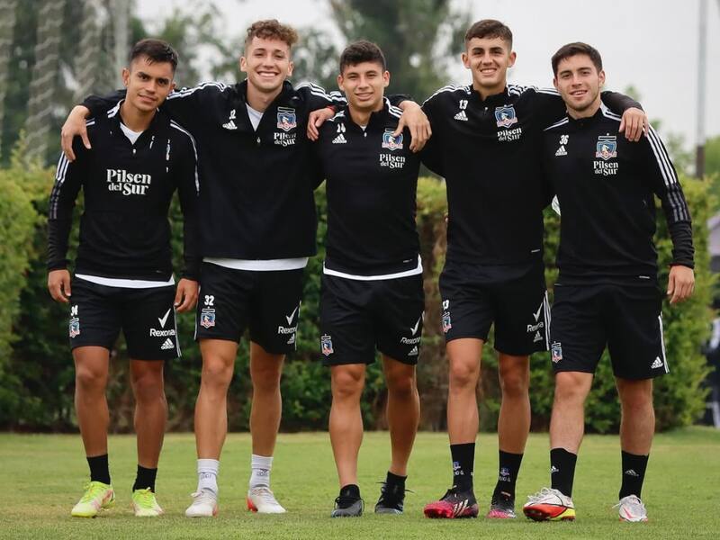 a una firma de ser jugador de Fernández Vial.