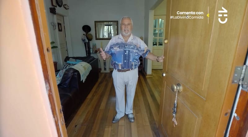 mostró los detalles de su casa.