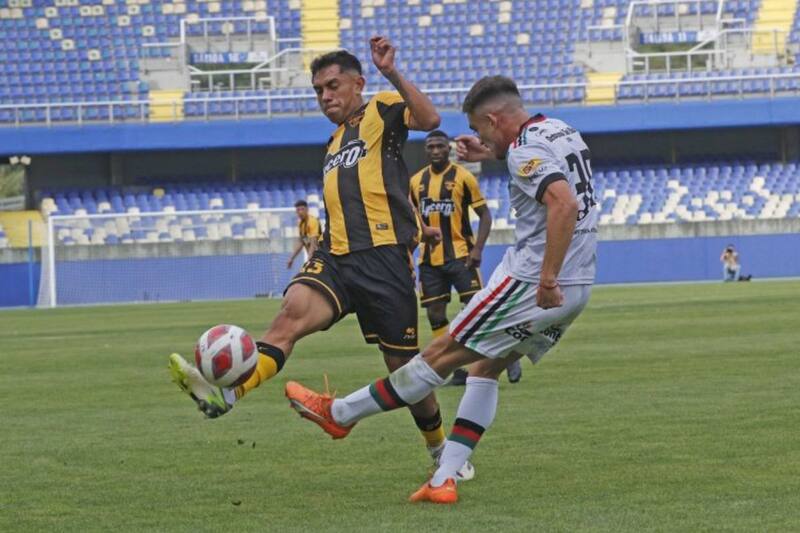 Fernández Vial cayó ante Lota Schwager en la Tarde Aurinegra. Foto: TVU.
