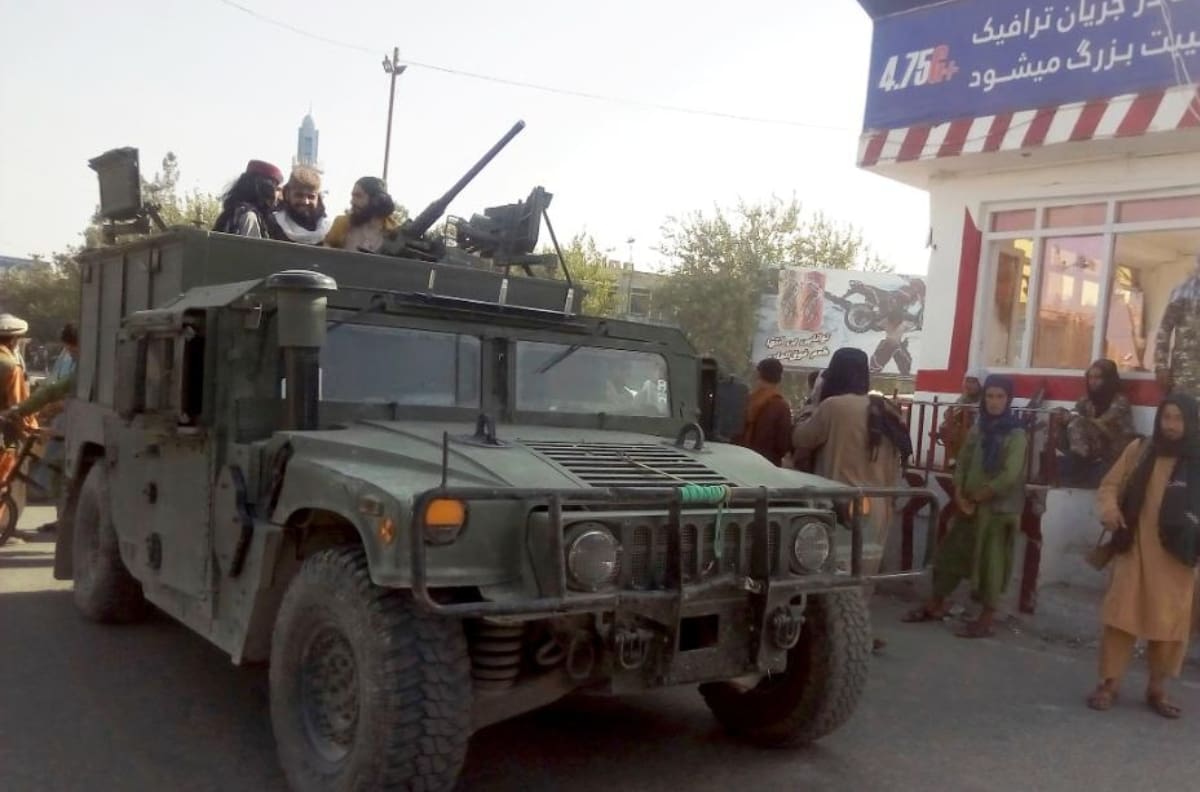 Afganistán: talibanes recuperan control del país tras retirada de EEUU y abandono del gobierno