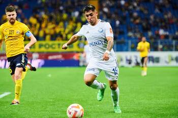 ¿Vuelve a Chile? Desde Rusia avisan que Jordhy Thompson puede cambiar de club